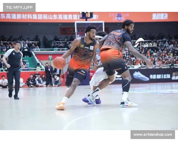 CBA夏季联赛青岛站山西夺冠赢得30万元 青岛大胜新疆摘得季军 CBA夏季联赛青岛站山西夺冠赢得30万元 青岛大胜新疆摘得季军